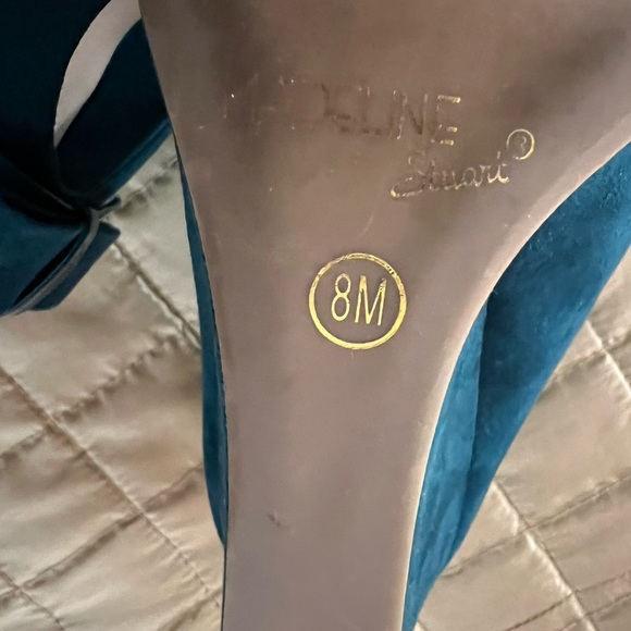 Madeline Stuart size 8 M use twice in church - Picture 3 of 6